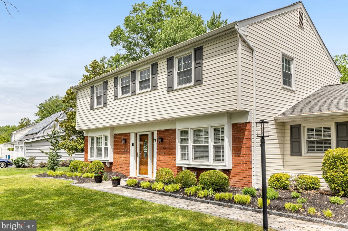 4350 Majestic Ln, Fairfax VA  22033-3502 exterior