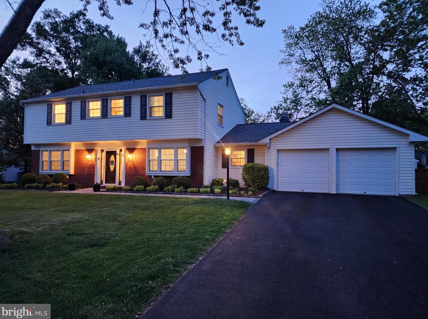 4350 Majestic Ln, Fairfax, VA 22033-3502