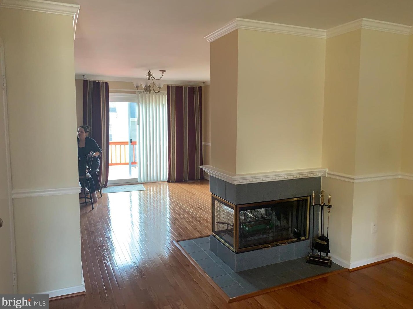 14106 Rocky Valley Dr, Centreville VA  20121-5011 exterior