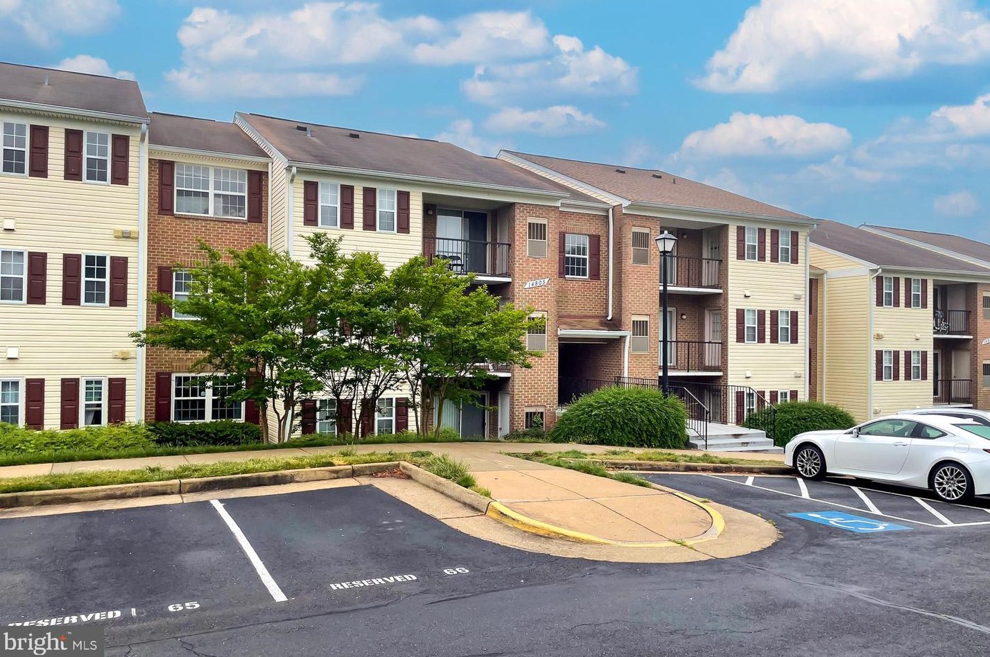 14805 Rydell Rd #202, Centreville, VA 20121