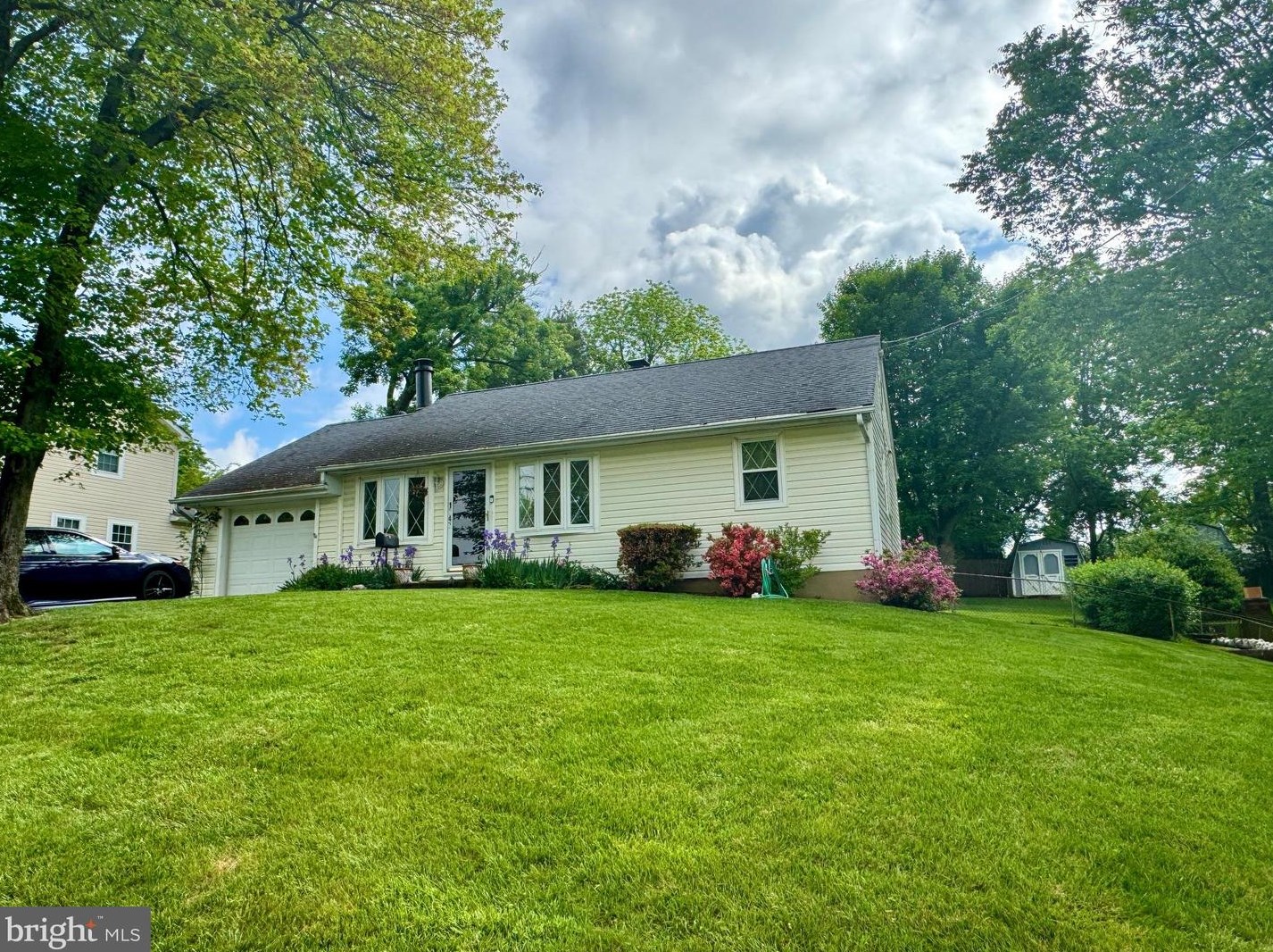 1747 Gilson St, Falls Church, VA 22043-1131
