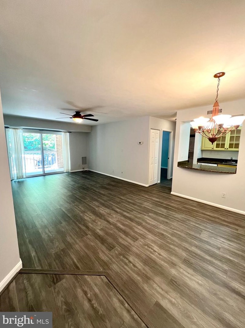 5833 Cove Landing Rd #301, Springfield, VA 22015