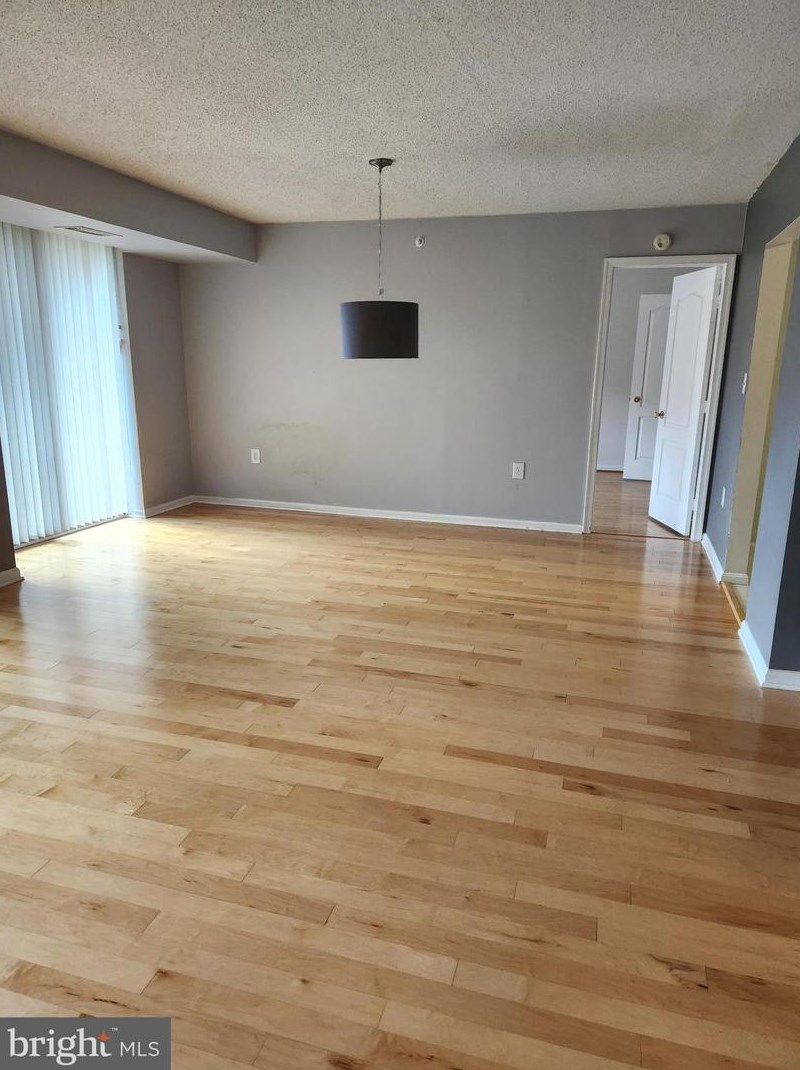2230 George C Marshall Dr Apt 822, Falls Church, VA 22043