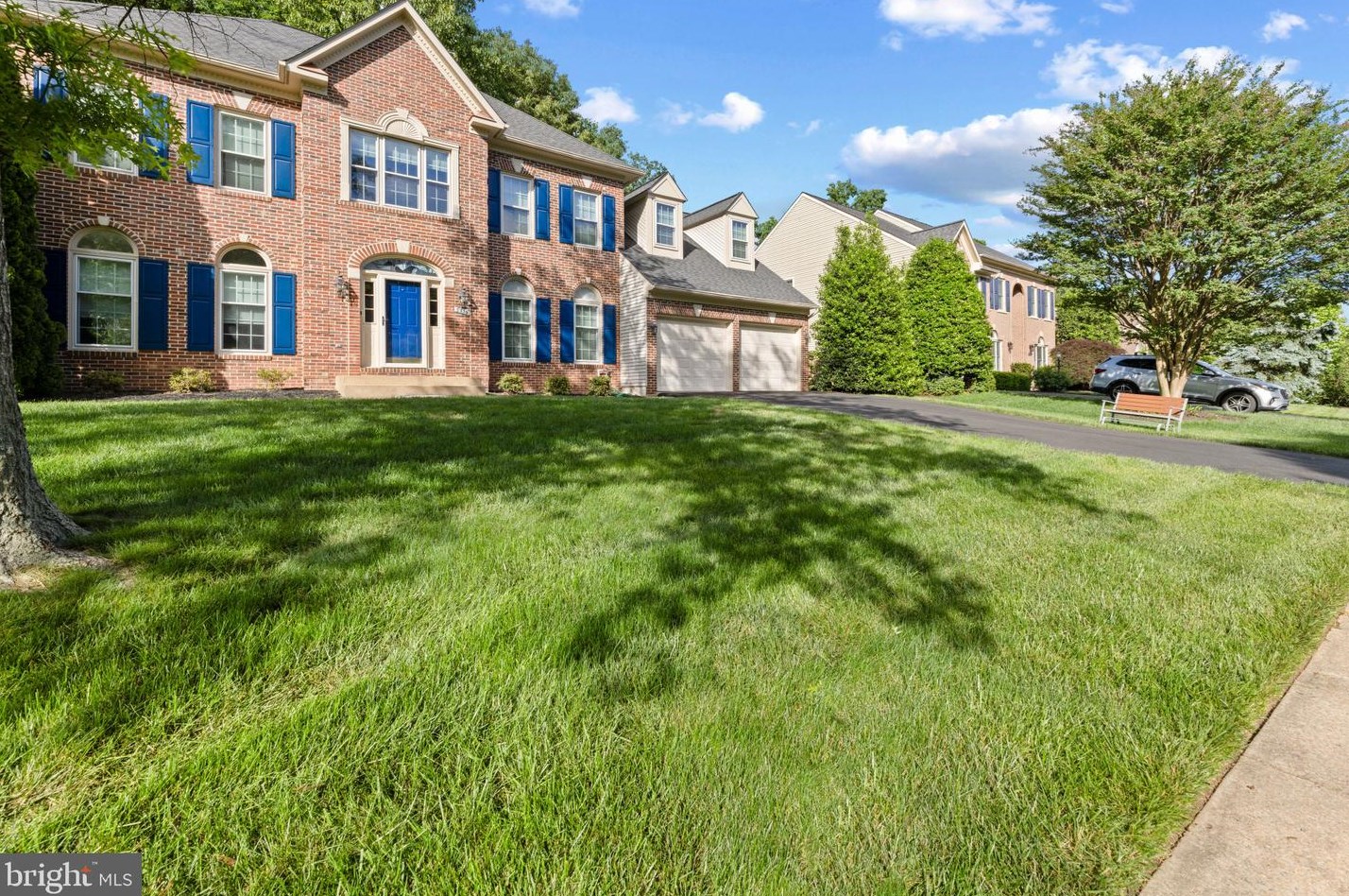 8719 Cross Chase Cir, Fairfax, VA 22039-3357