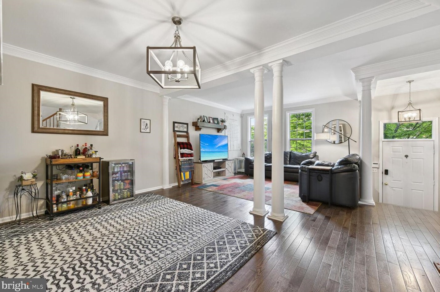 6206 Littlethorpe Ln, Alexandria VA 22315-3700 exterior