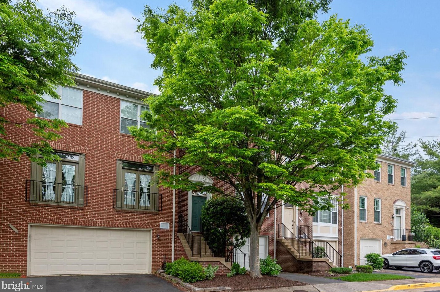 6206 Littlethorpe Ln, Alexandria VA 22315-3700 exterior