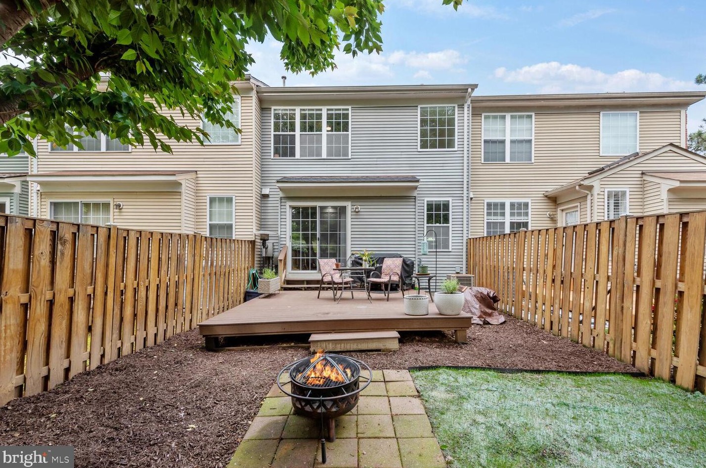 6206 Littlethorpe Ln, Alexandria VA 22315-3700 exterior