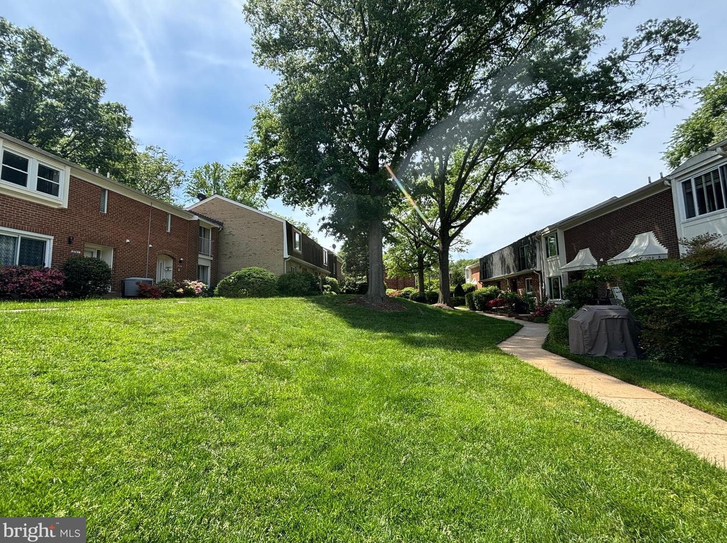 3738 Persimmon Cir, Fairfax, VA 22031-4116