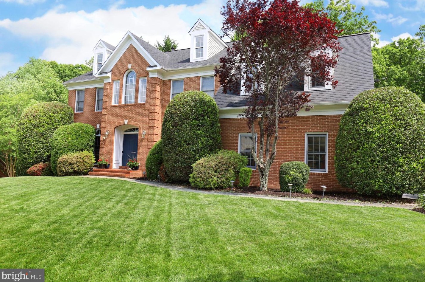 9406 Meadow Crossing Way, Fairfax, VA 22039-3320