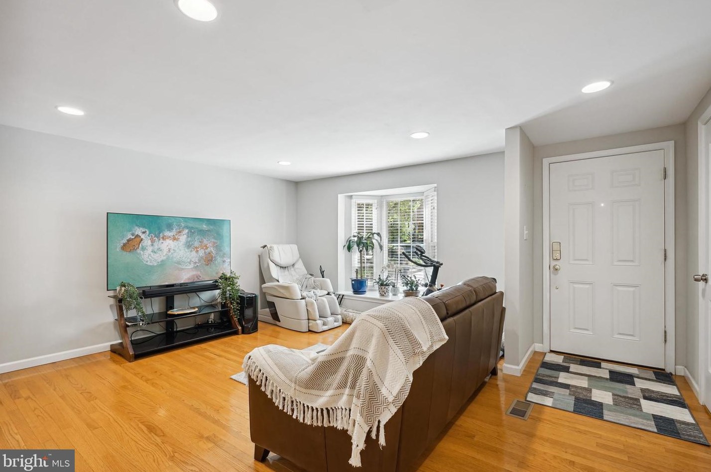 5703 Wood Mouse Ct, Springfield, VA 22015