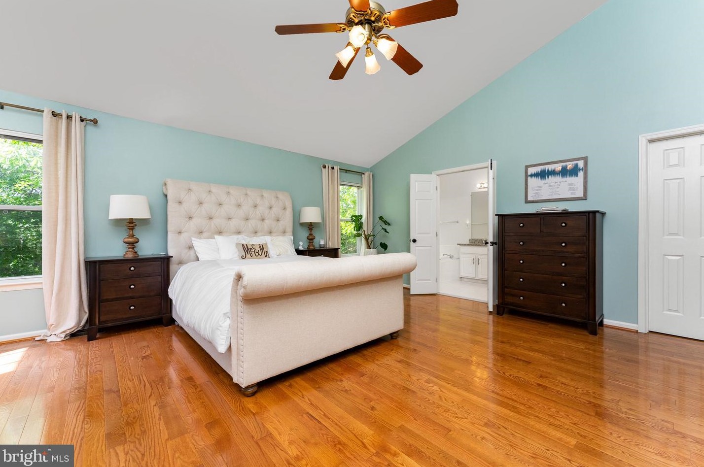 12464 Casbeer Dr, Fairfax VA  22033-4387 exterior