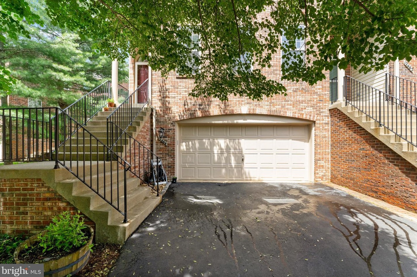 12464 Casbeer Dr, Fairfax VA  22033-4387 exterior