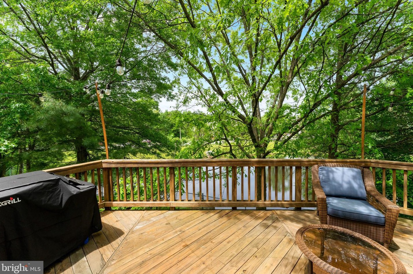 12464 Casbeer Dr, Fairfax VA  22033-4387 exterior