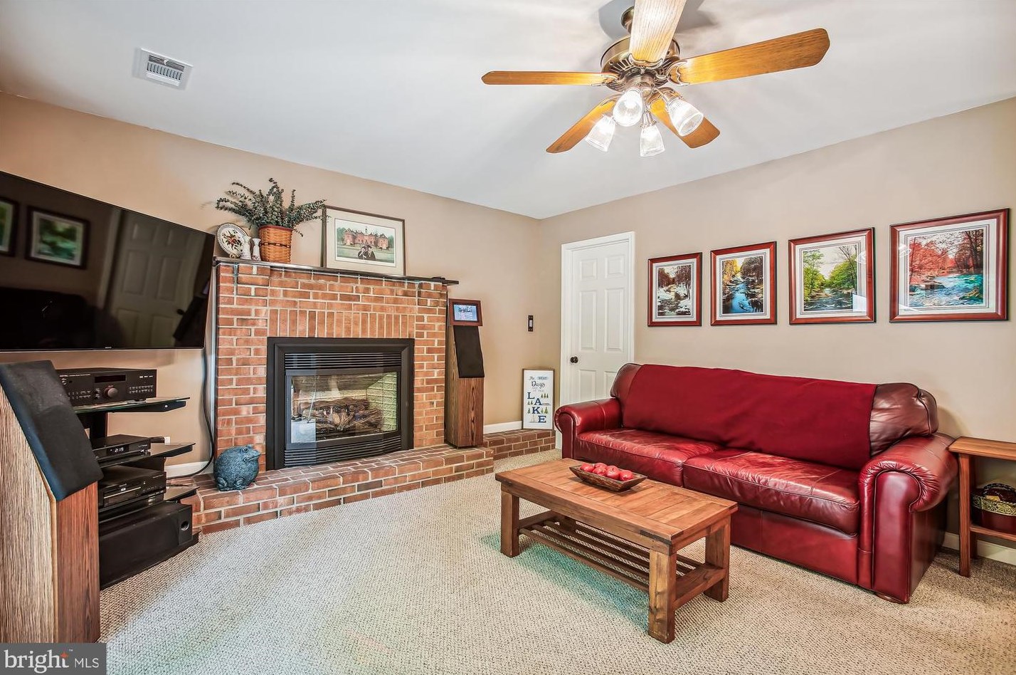 6142 Franconia Sta Ln, Alexandria VA 22310-2522 exterior