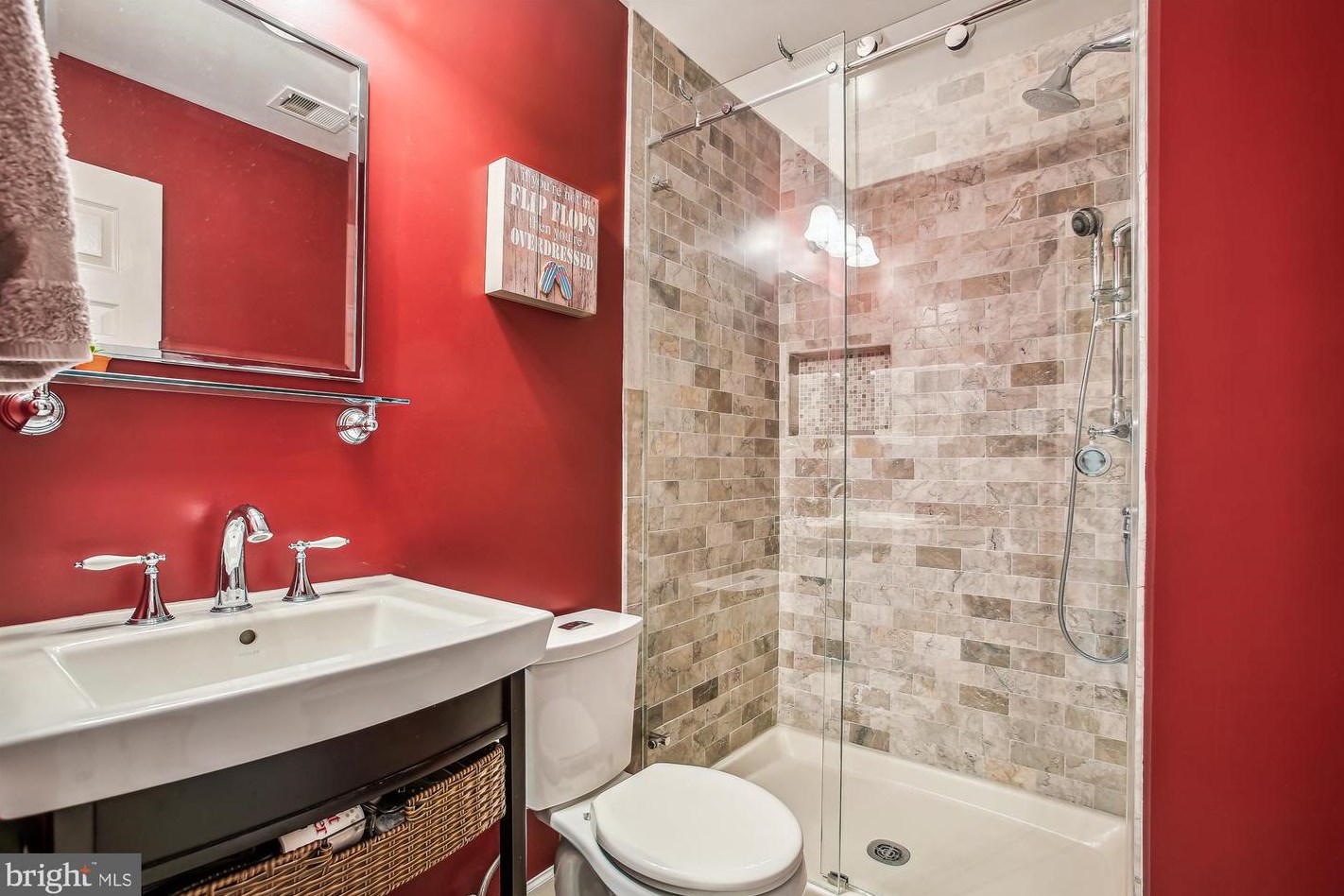 6142 Franconia Sta Ln, Alexandria VA 22310-2522 exterior