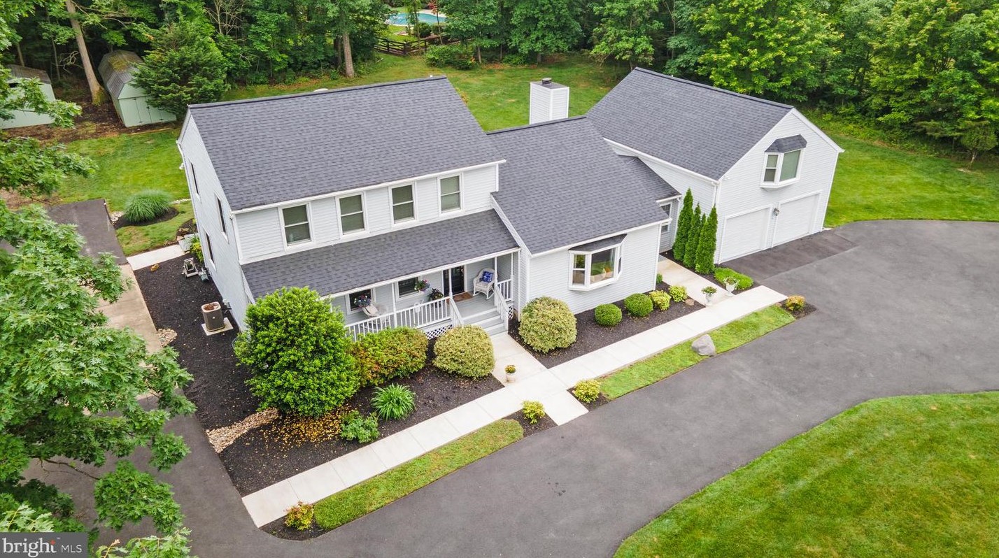 12415 Rochester Dr, Fairfax VA  22030-6417 exterior