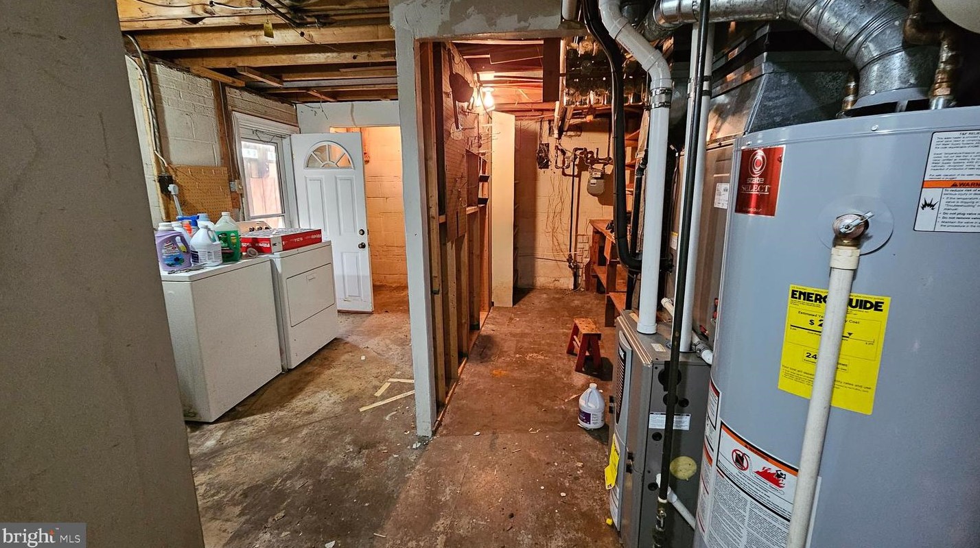 4313 Javins Dr, Alexandria VA 22310-2070 exterior