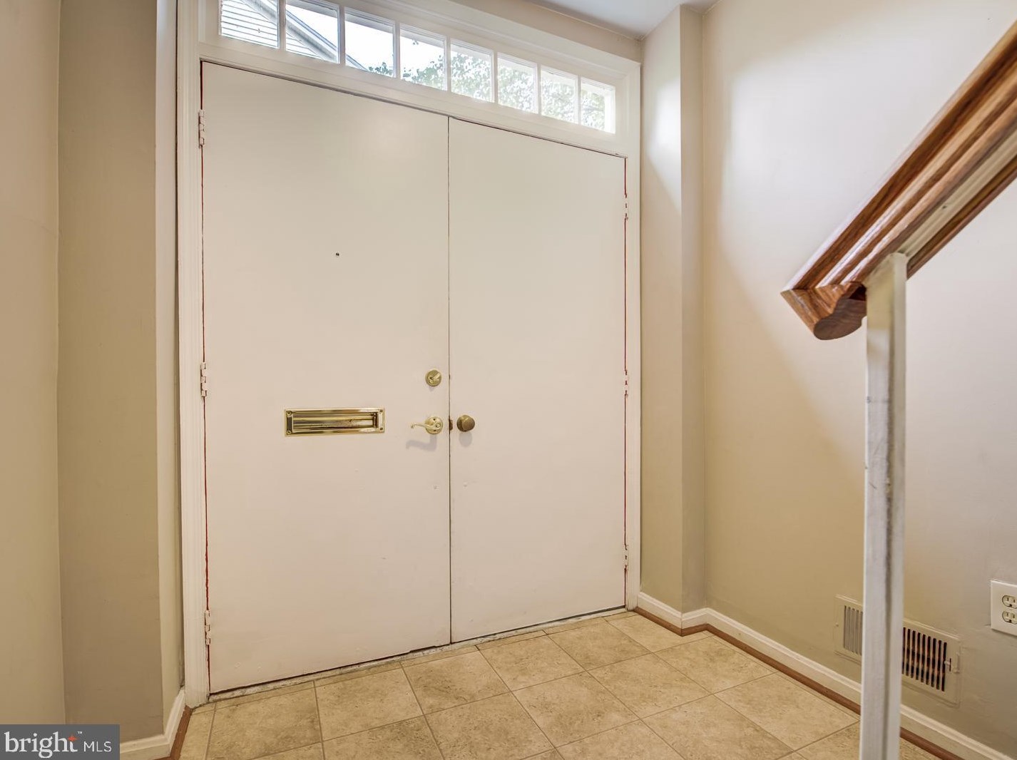 8098 Sleepy View Ln, Springfield, VA 22153