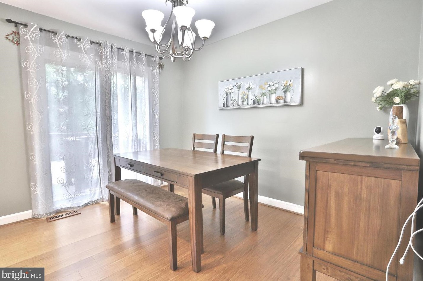 14637 Battery Ridge Ln, Centreville VA  20120-2889 exterior