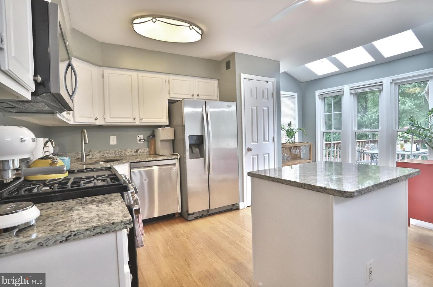 14637 Battery Ridge Ln, Centreville VA  20120-2889 exterior