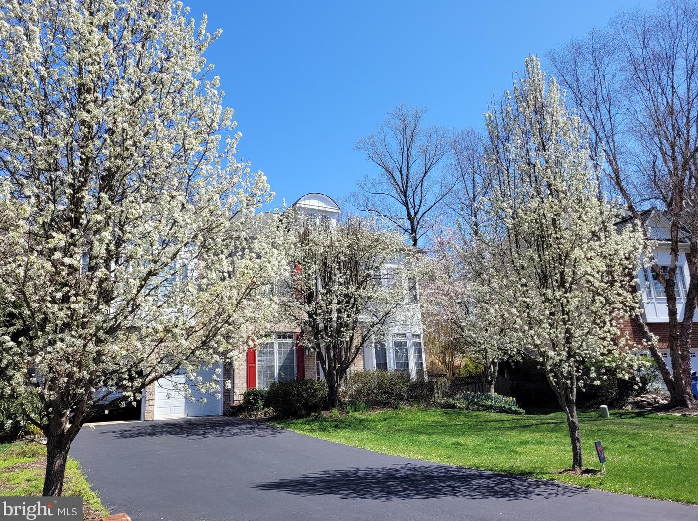 3419 Putnam St, Falls Church, VA 22042-3727