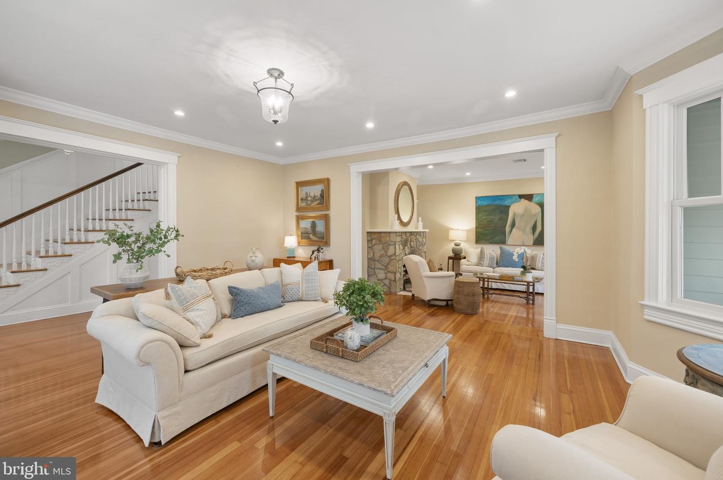 831 Herbert Springs Rd, Alexandria VA 22308-1320 exterior