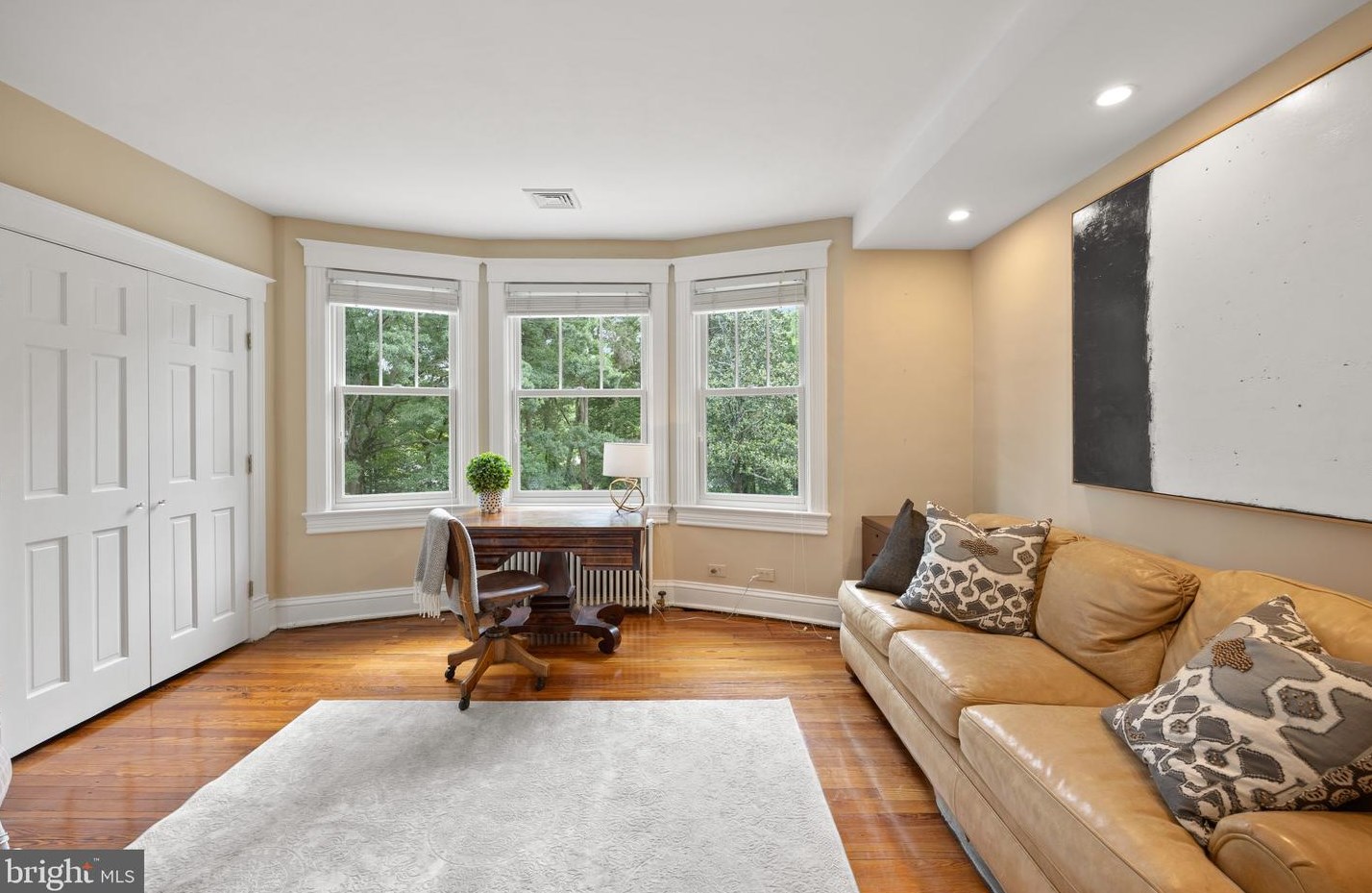 831 Herbert Springs Rd, Alexandria VA 22308-1320 exterior