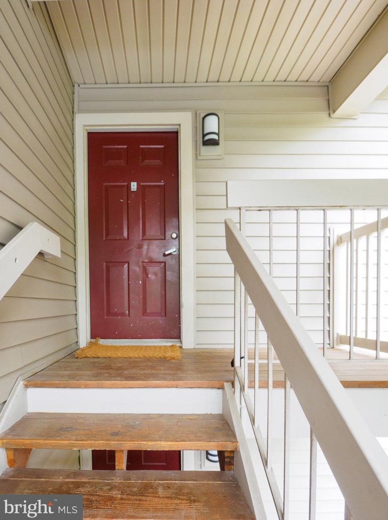 11711 Olde English Dr #11711b, Herndon, VA 20190