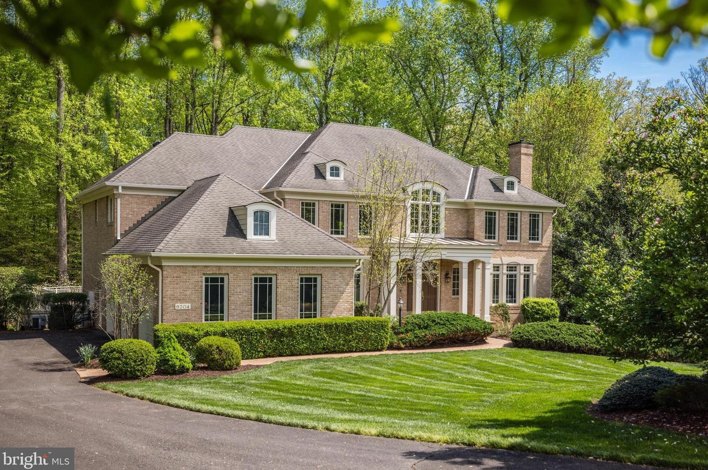 9304 Fitz Folly Dr, Great Falls, VA 22066-4158