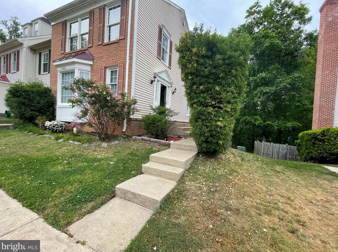 7662 Northern Oaks Ct, Springfield VA  22153-3546 exterior
