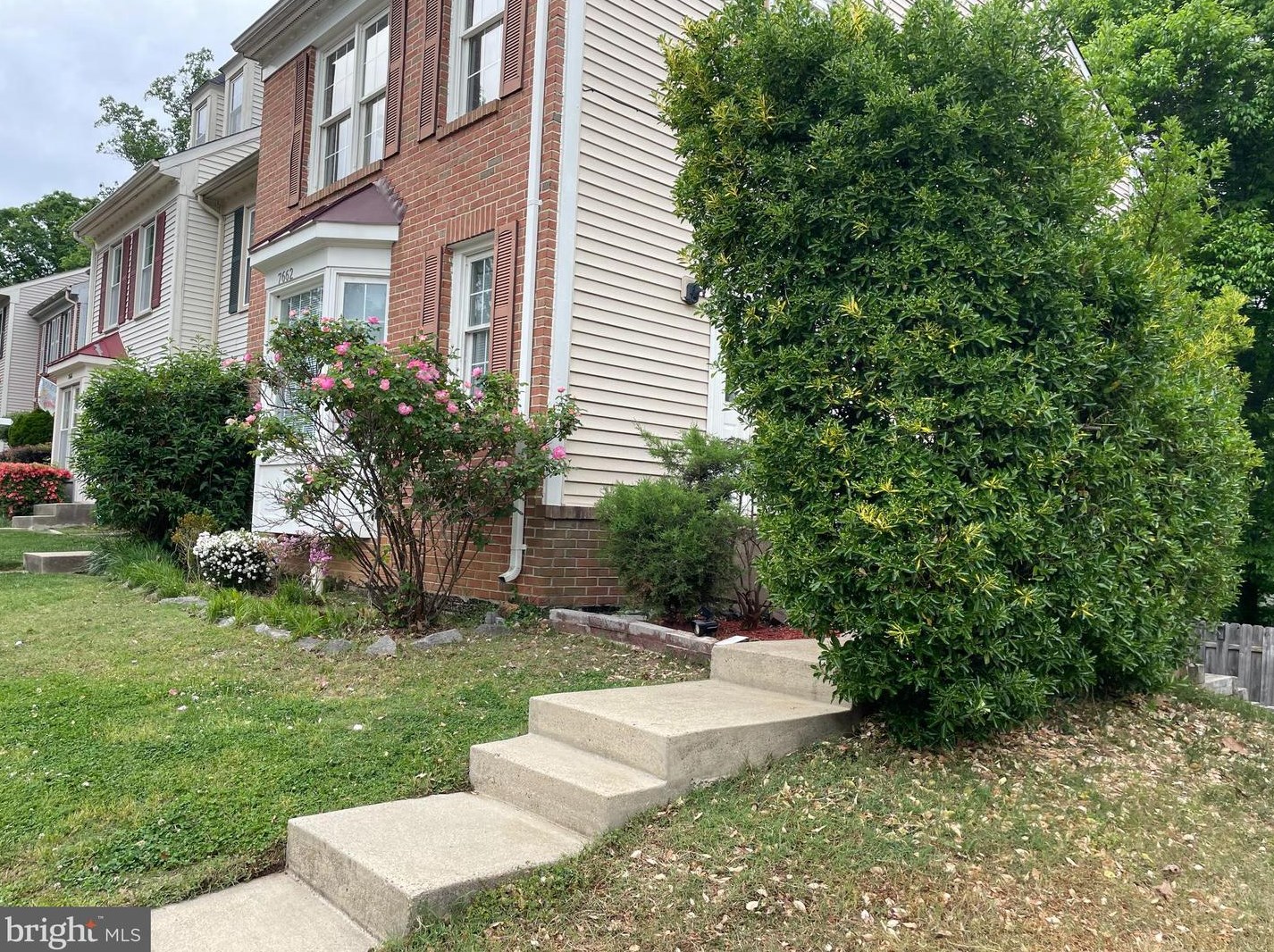 7662 Northern Oaks Ct, Springfield, VA 22153