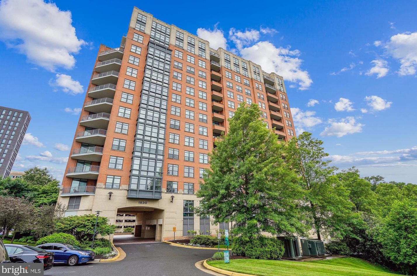 1830 Fountain Dr #1108, Herndon, VA 20190