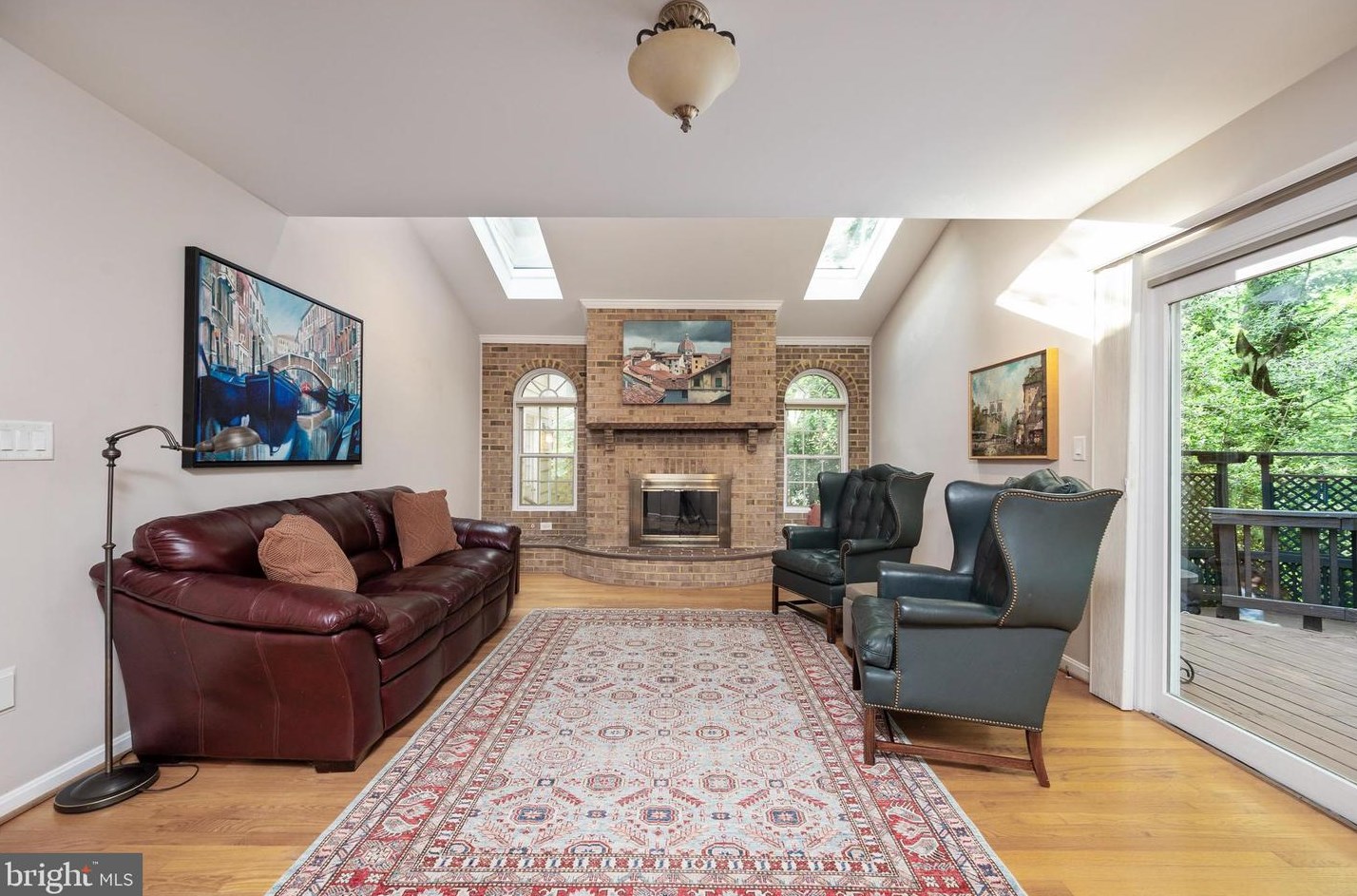 5306 Mt Vernon Memorial Hwy, Alexandria VA 22309-3324 exterior