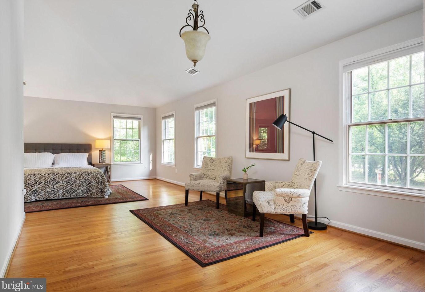 5306 Mt Vernon Memorial Hwy, Alexandria VA 22309-3324 exterior