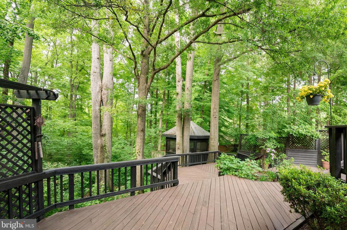 5306 Mt Vernon Memorial Hwy, Alexandria VA 22309-3324 exterior