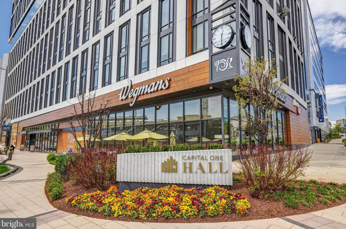 2231 Malraux Dr, Vienna VA  22182-5042 exterior