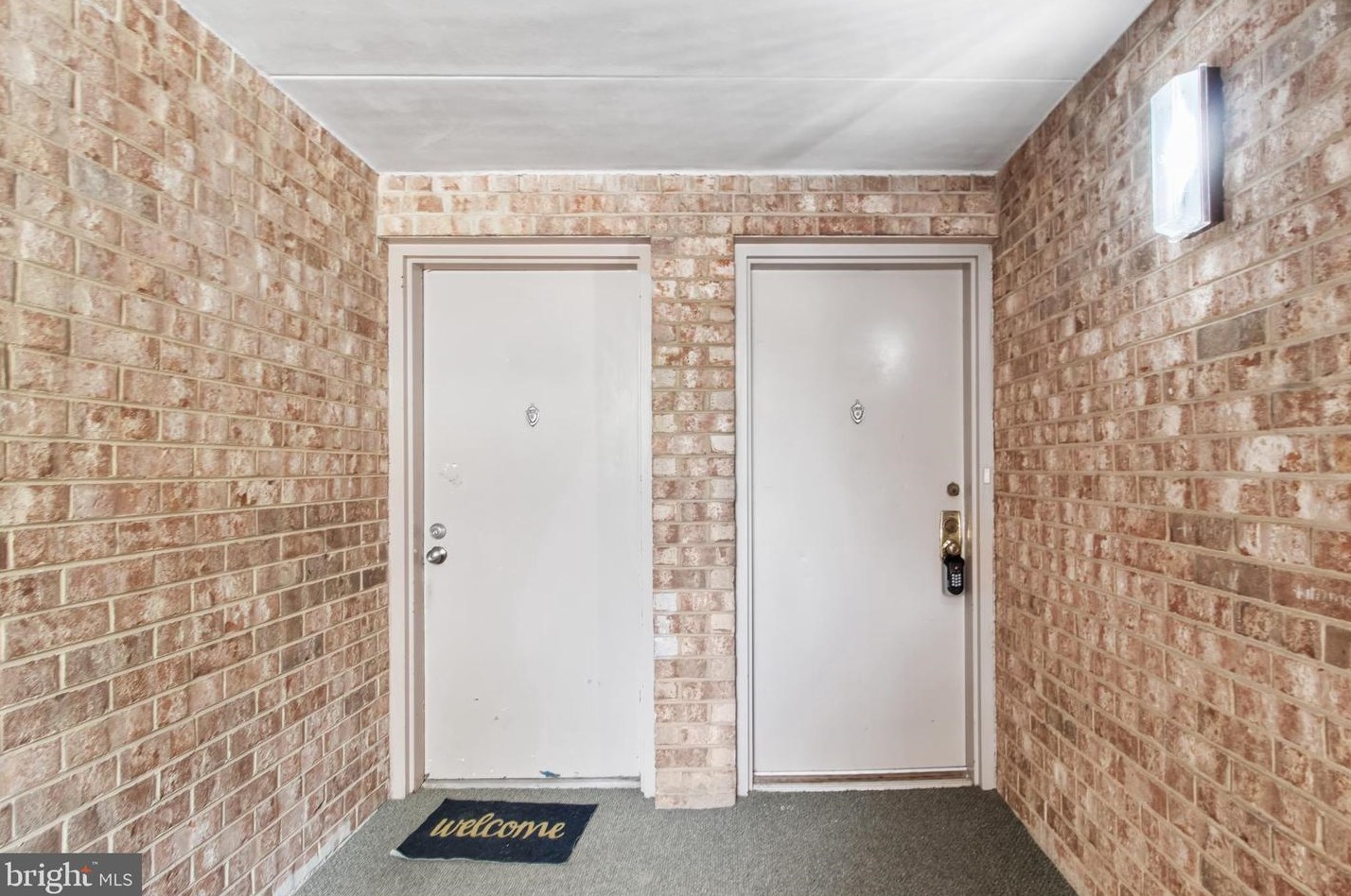 2620 Wagon Dr, Alexandria, VA 22303-2631