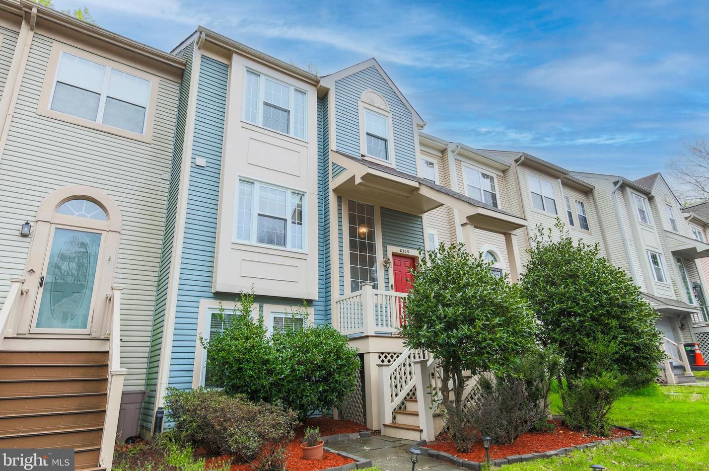 8305 Linden Oaks Ct, Lorton, VA 22079