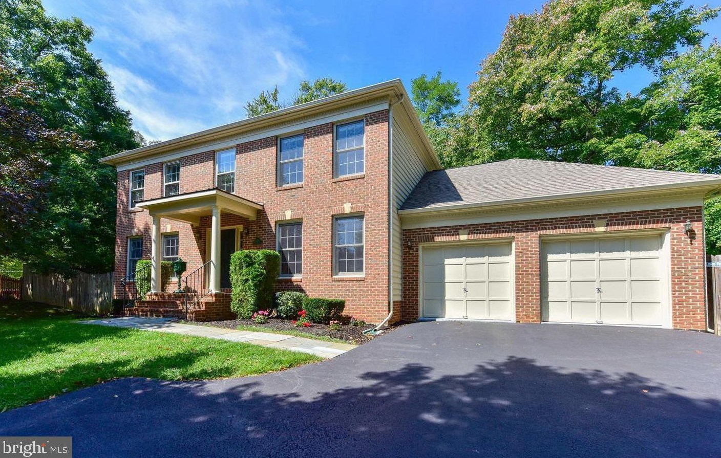 3114 Patrick Henry Dr, Falls Church, VA 22044