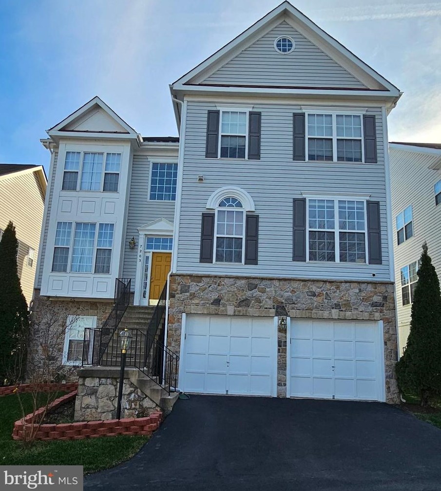 7203 Lyndam Hill Cir, Lorton, VA 22079