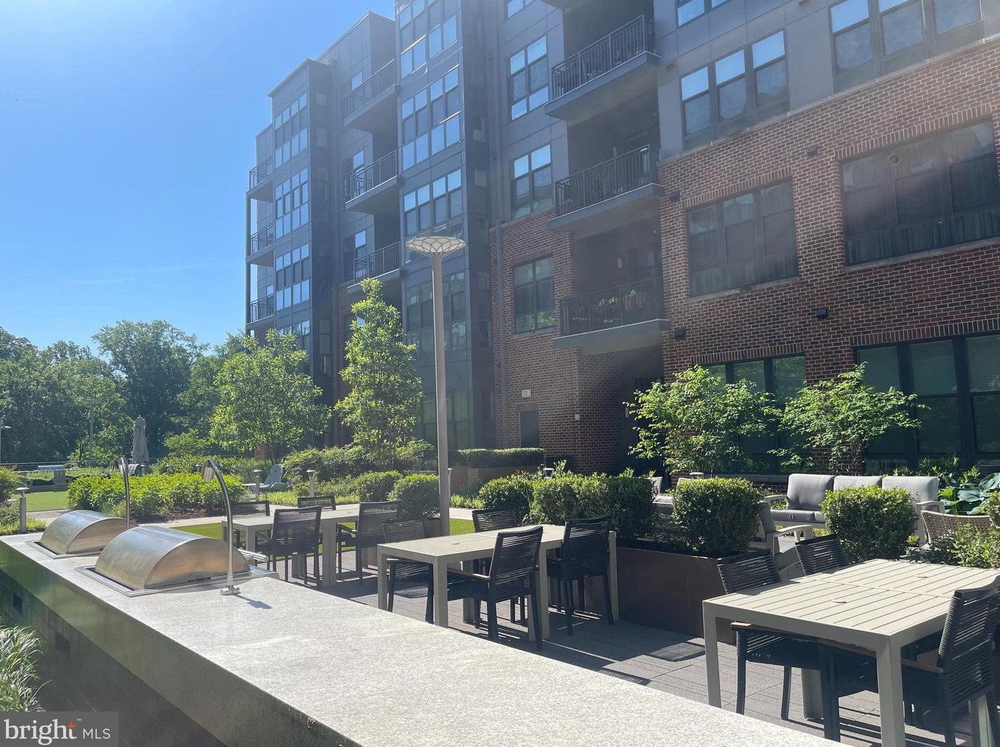 1761 Old Meadow Rd, Mc Lean VA  22102-4315 exterior