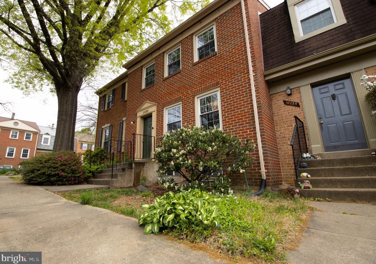 10253 Friendship Ct, Fairfax, VA 22032-3511