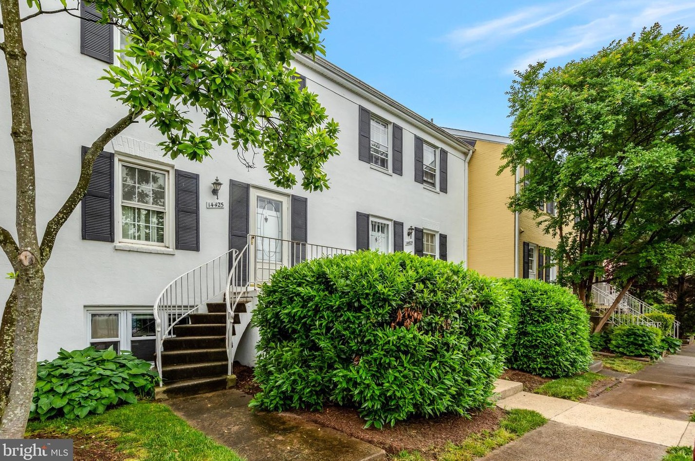 14427 Turin Ln, Centreville, VA 20121-2245