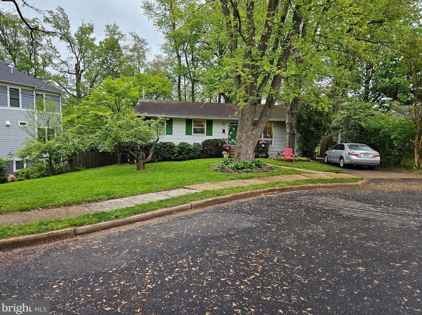 406 Dove Cir, Vienna, VA 22180-6563