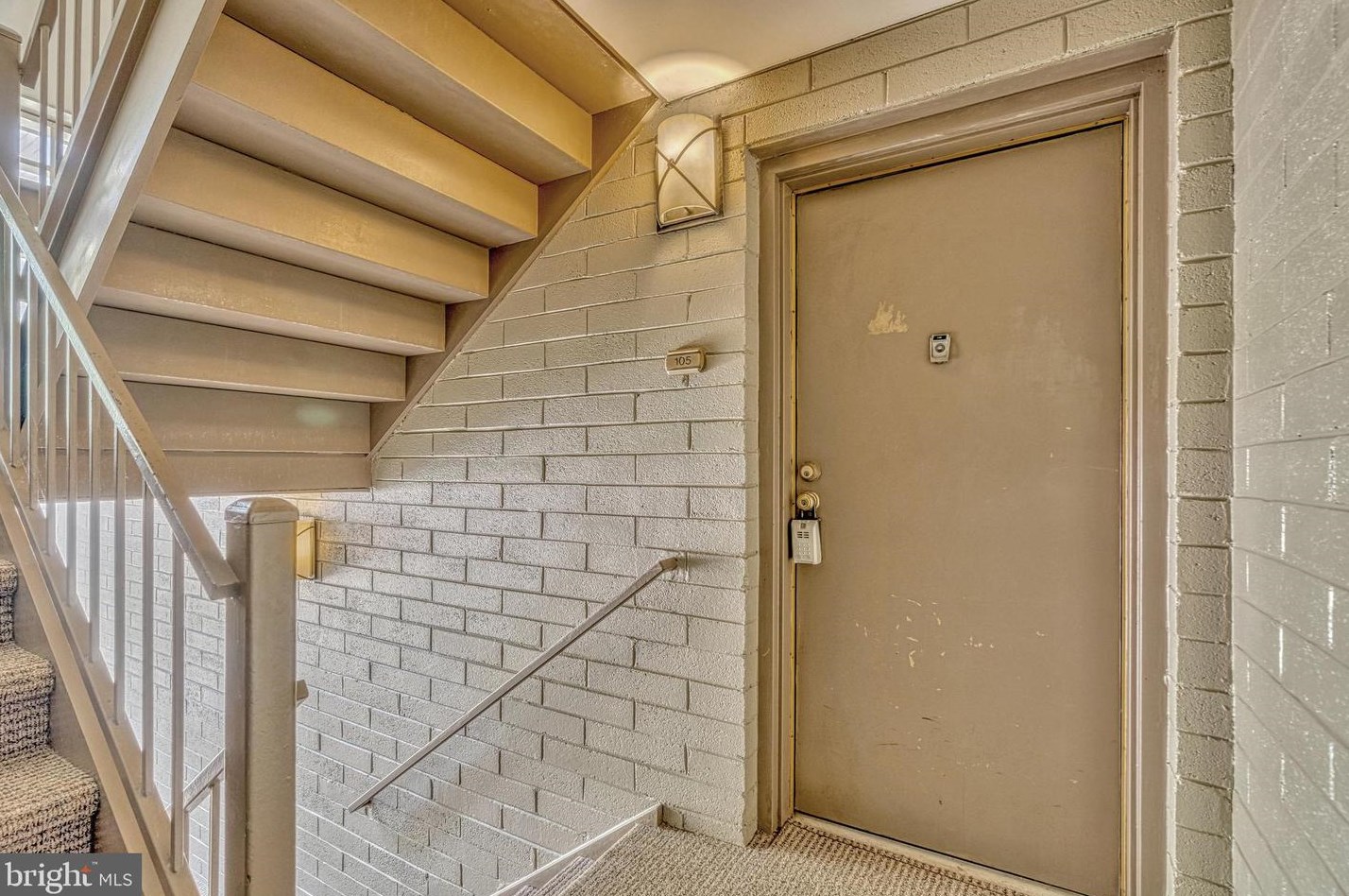 11731 Ledura Ct #101, Herndon, VA 20191