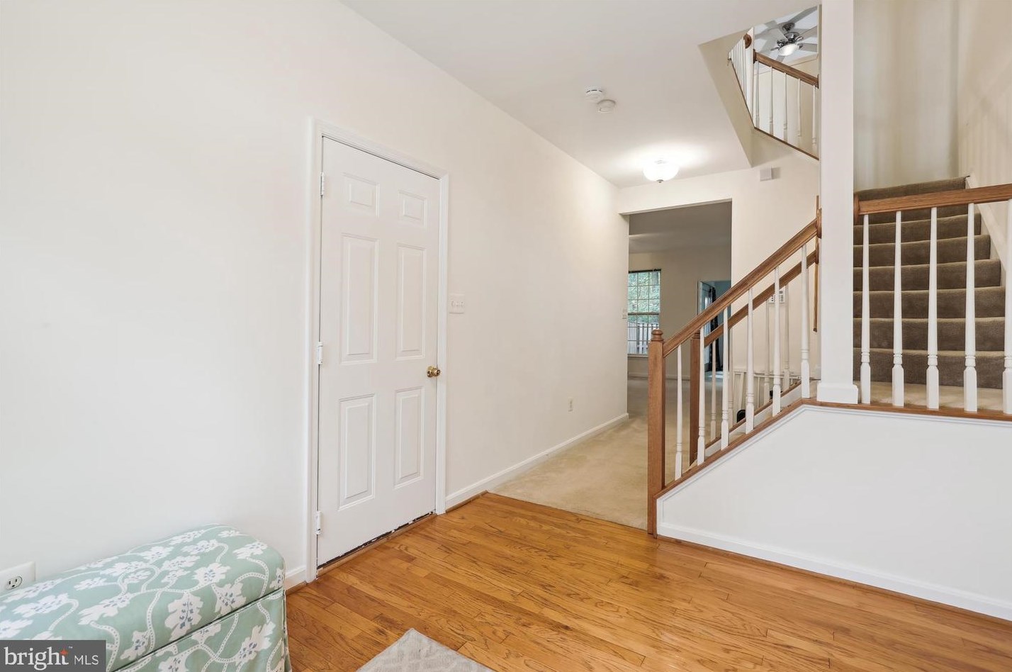12902 Wood Crescent Cir, Herndon, VA 20171