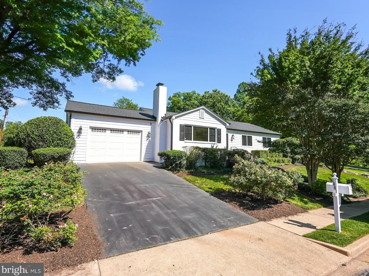 1001 Pruitt Ct Sw, Vienna, VA 22180