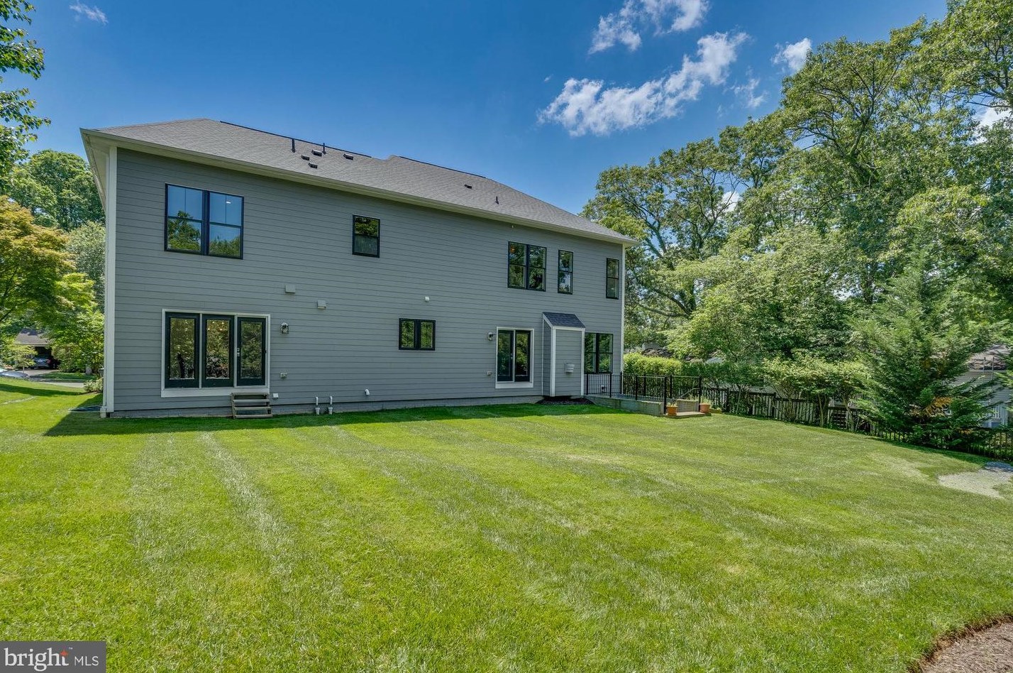 202 Hill Top Rd Ne, Vienna, VA 22180