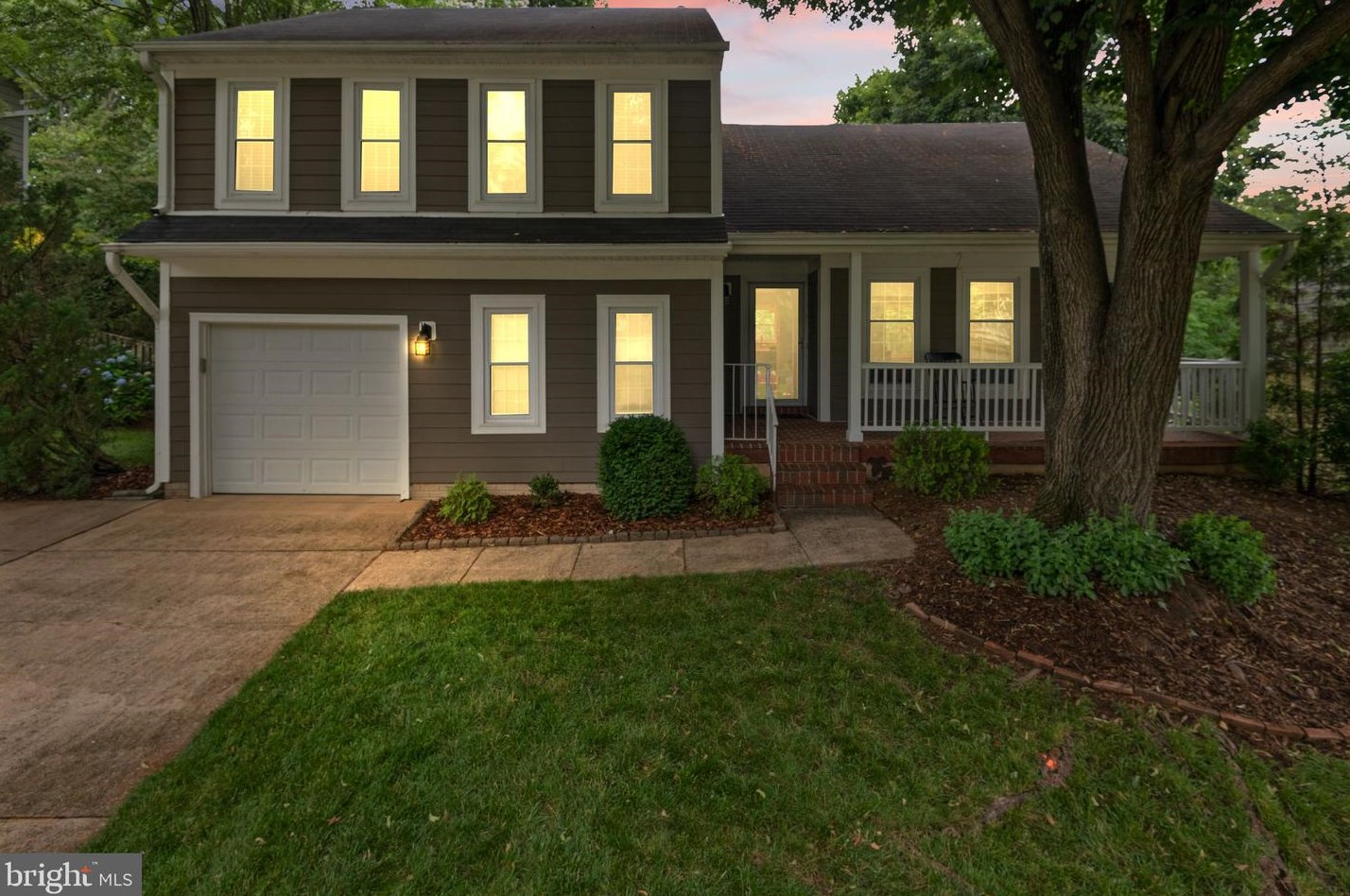 6211 Gentle Ln, Alexandria VA 22310-2260 exterior