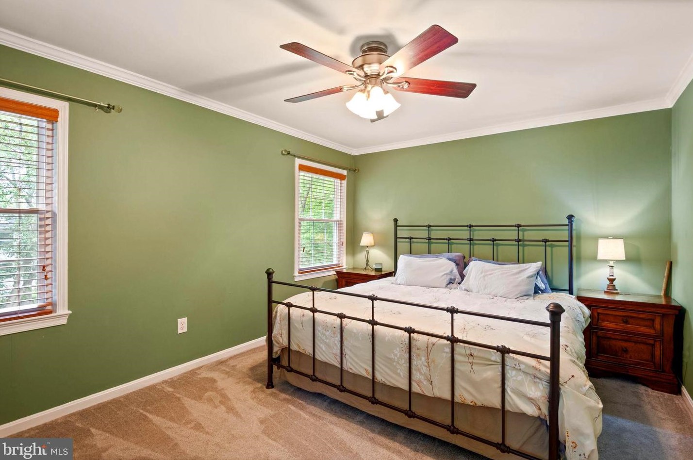 6211 Gentle Ln, Alexandria VA 22310-2260 exterior